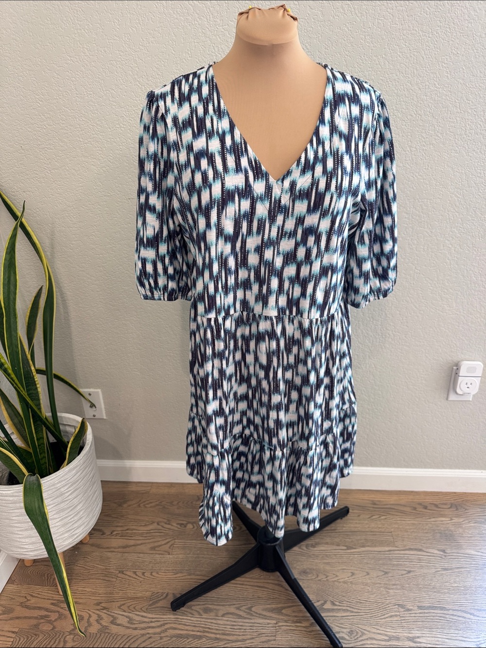 NIC+ZOE Blue and White V-Neck Tiered Mini Dress